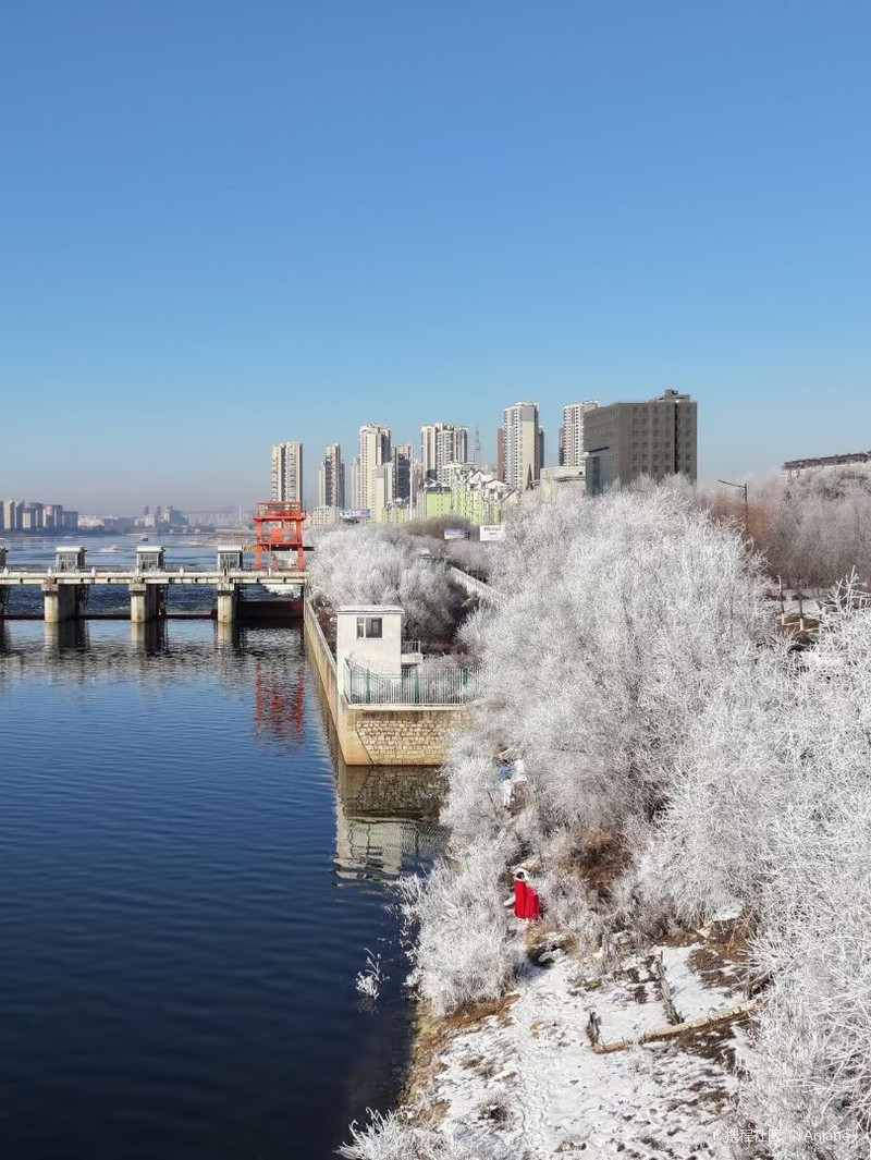 吉林之光，高科技产品照亮未来，科技与生活共舞