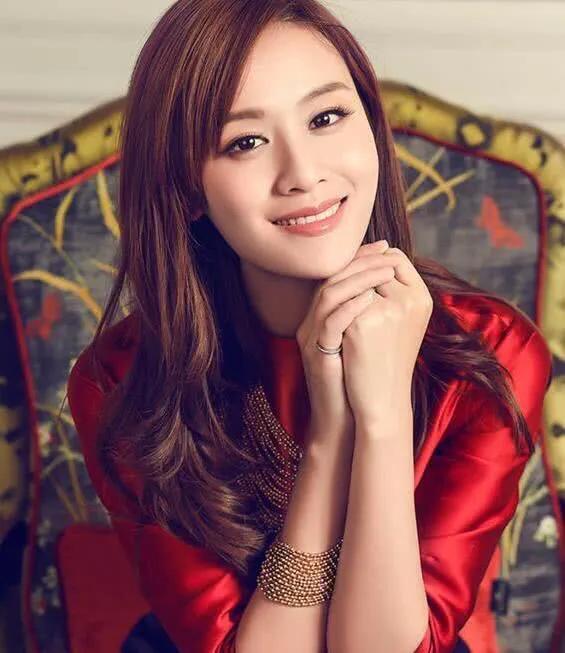 福建之声，向听众朋友们问好