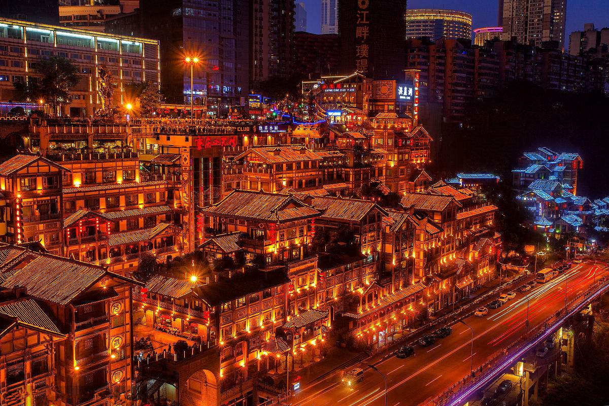 重庆，多元融合与持续发展的繁荣都市