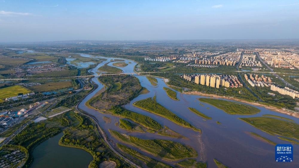 宁夏，绿色发展典范，民族团结家园